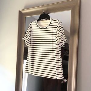 NWOT Ninexis Boutique Top